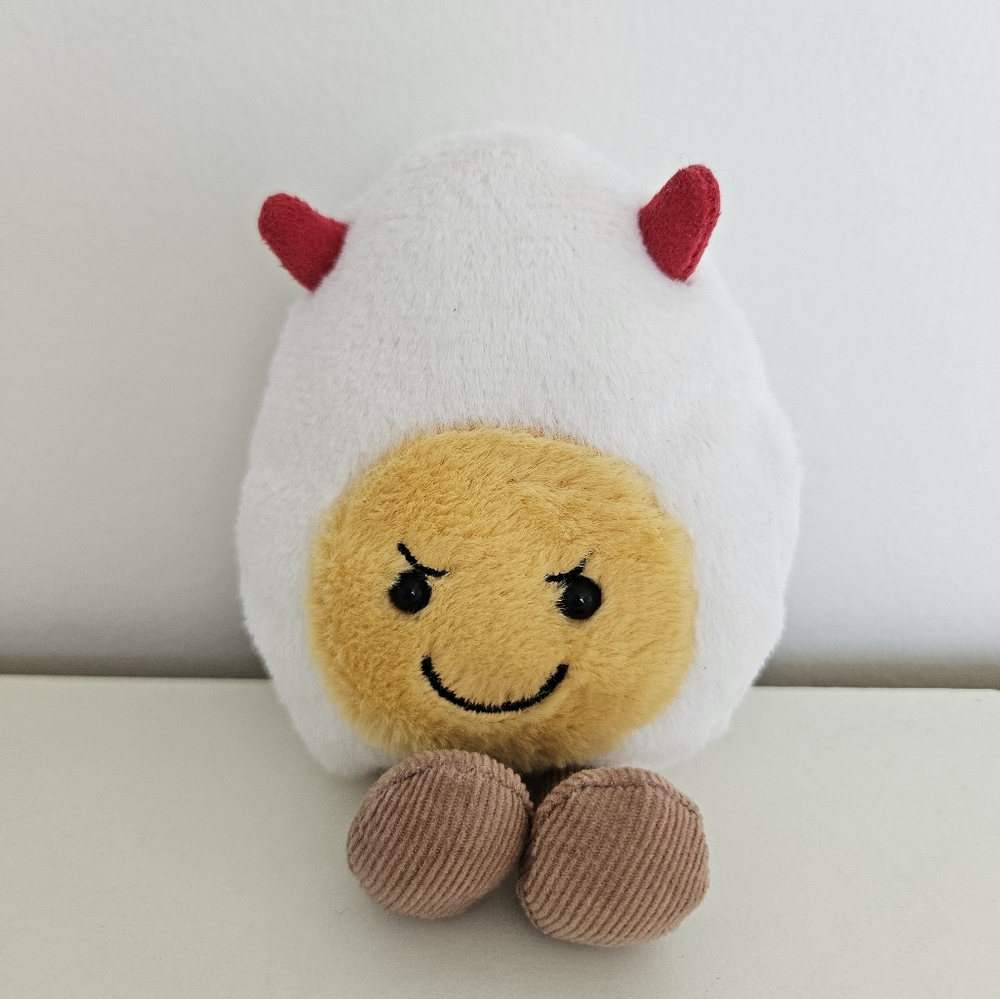 NWOT Jellycat Amuseables Devilled Egg *Retired*